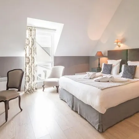 Au Pre Carre 4* Plumergat