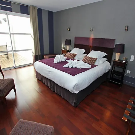 Au Pre Carre 4* Plumergat
